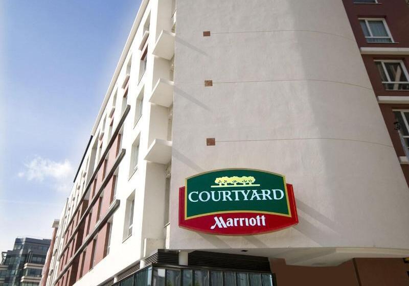 هتل Courtyard By Marriott Paris Saint Denis