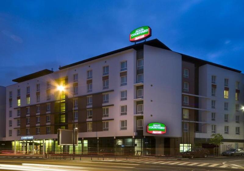 هتل Courtyard By Marriott Paris Saint Denis