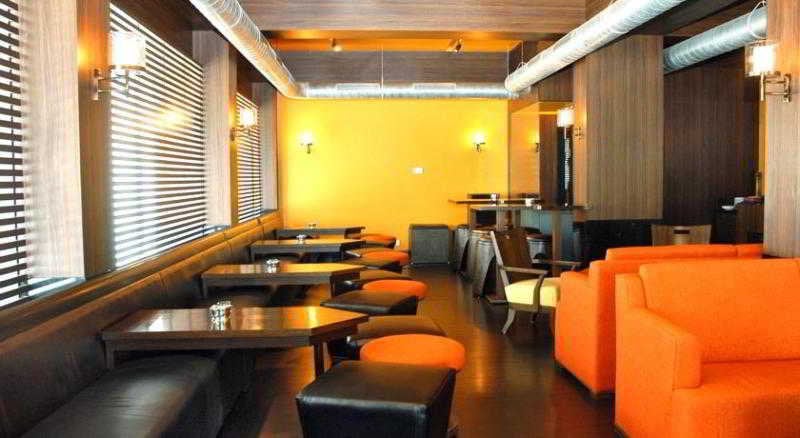 酒店 Deccan Rendezvous