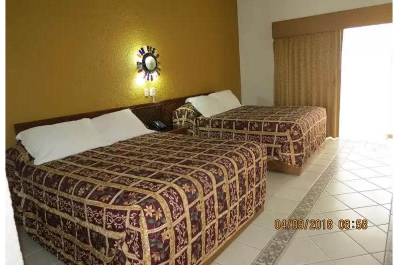 فندق Desert Inn San Quintin