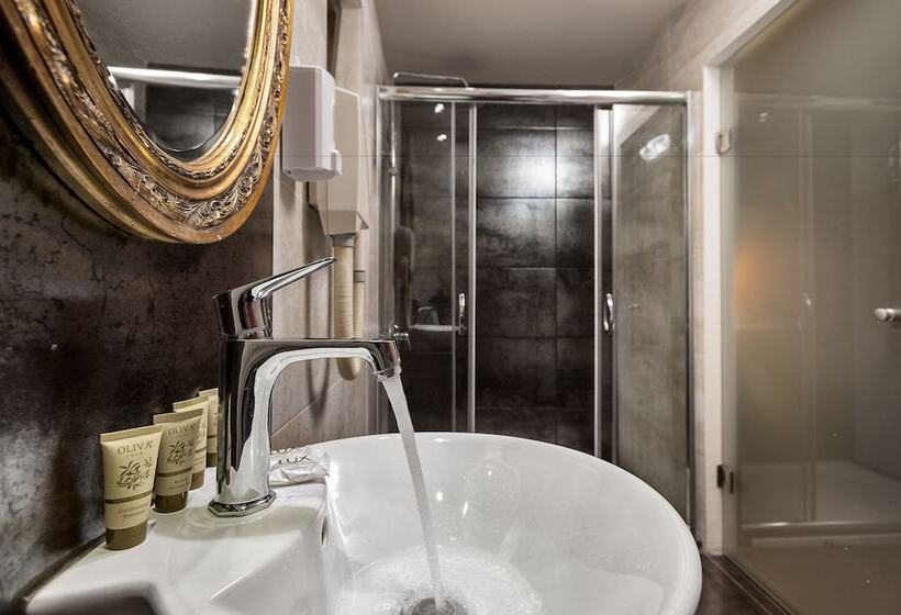 Fotos del hotel Elina Hotel Apartments:  20