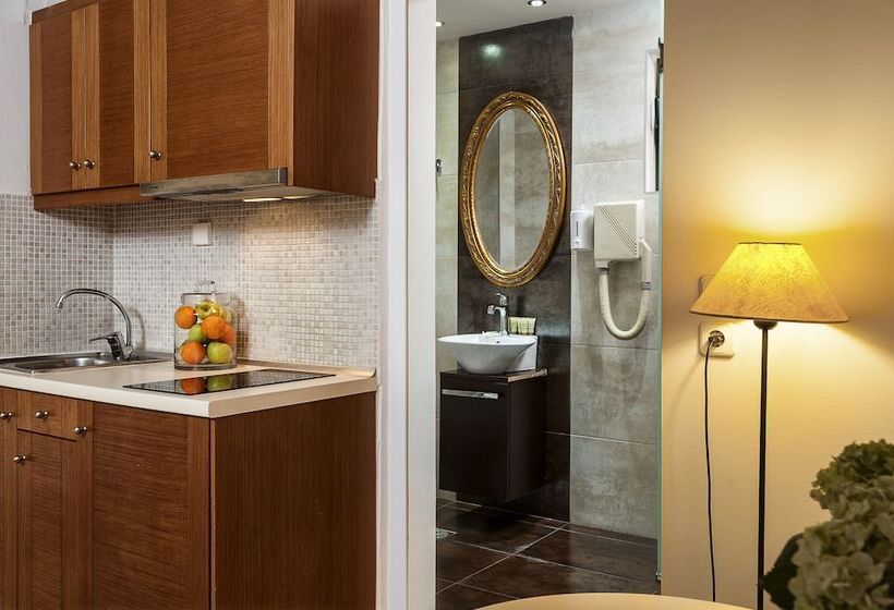 Fotos del hotel Elina Hotel Apartments:  30