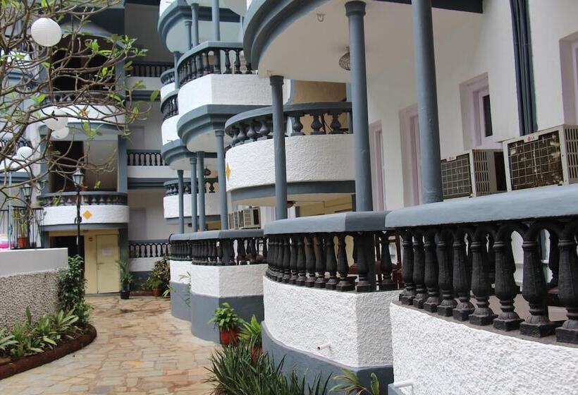 هتل Santiago Beach Resort