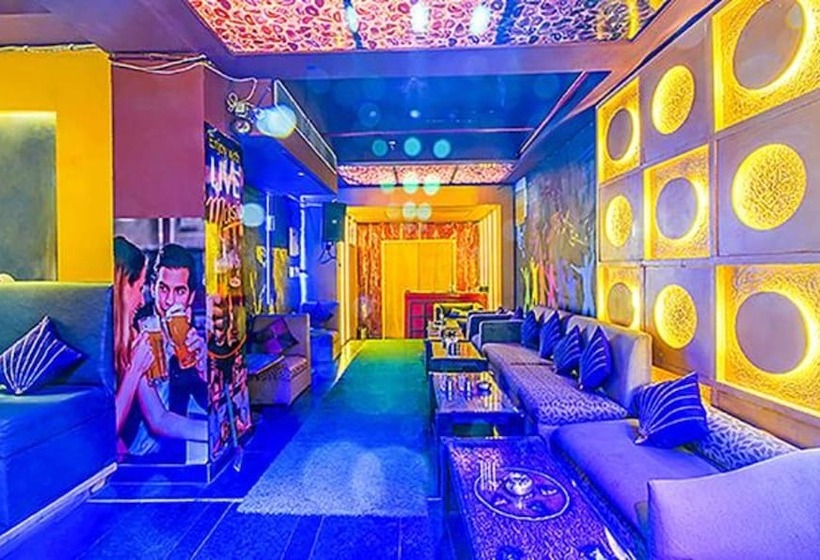 Fabhotel White Klove Paharganj