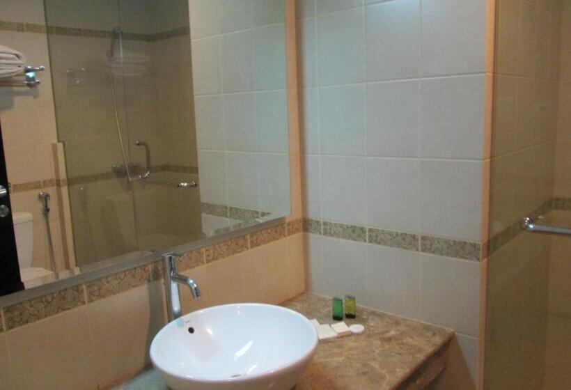 هتل Grand Pasundan Convention