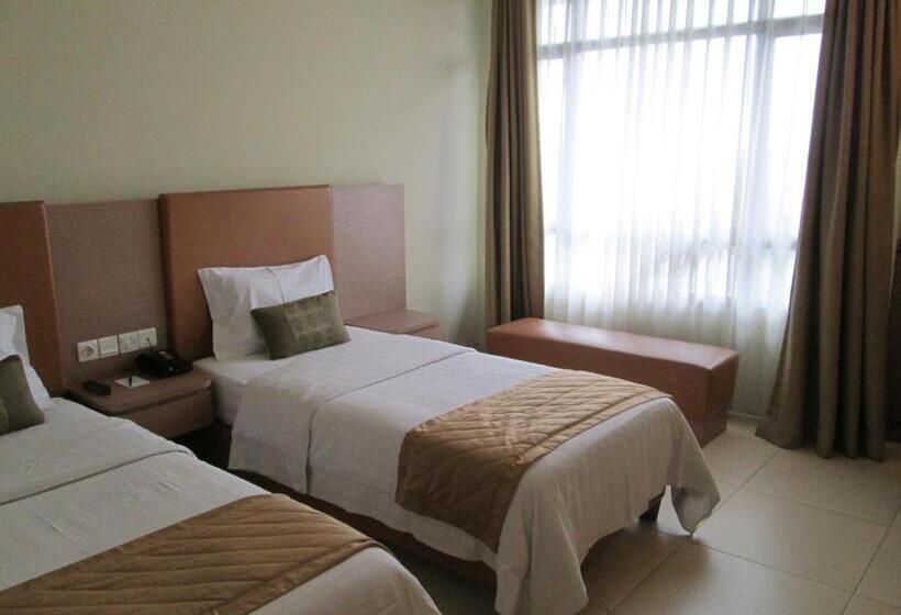 Fotos del hotel Grand Pasundan Convention:  2