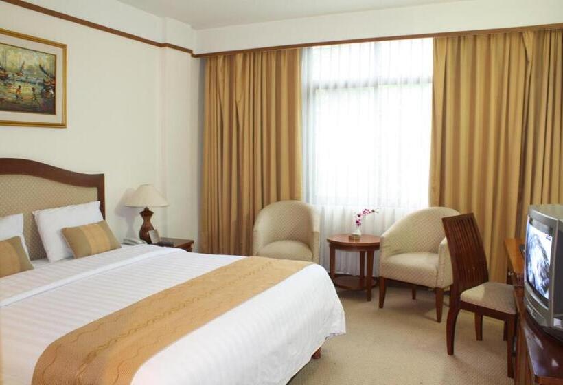 Fotos del hotel Grand Pasundan Convention:  8