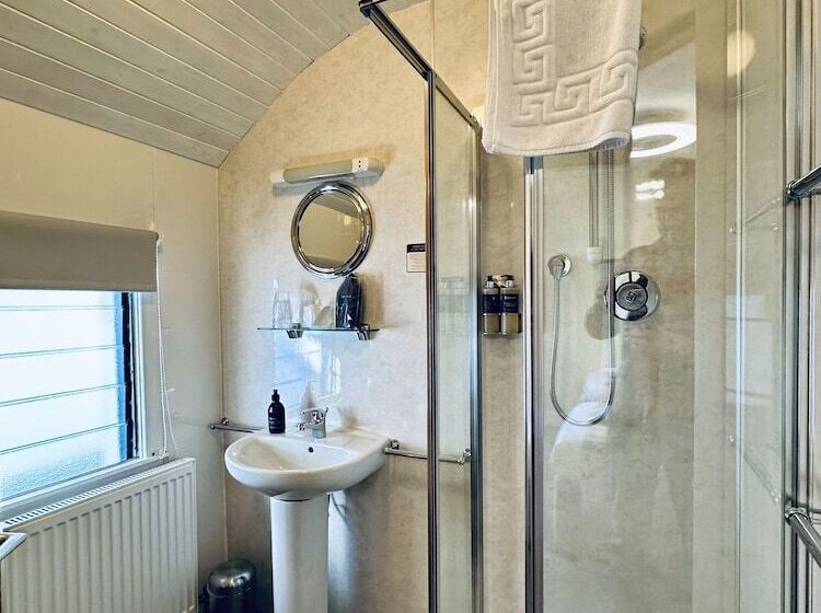 هتل Guisachan Guest House
