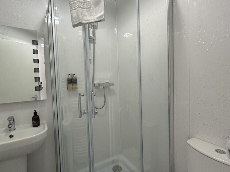 هتل Guisachan Guest House