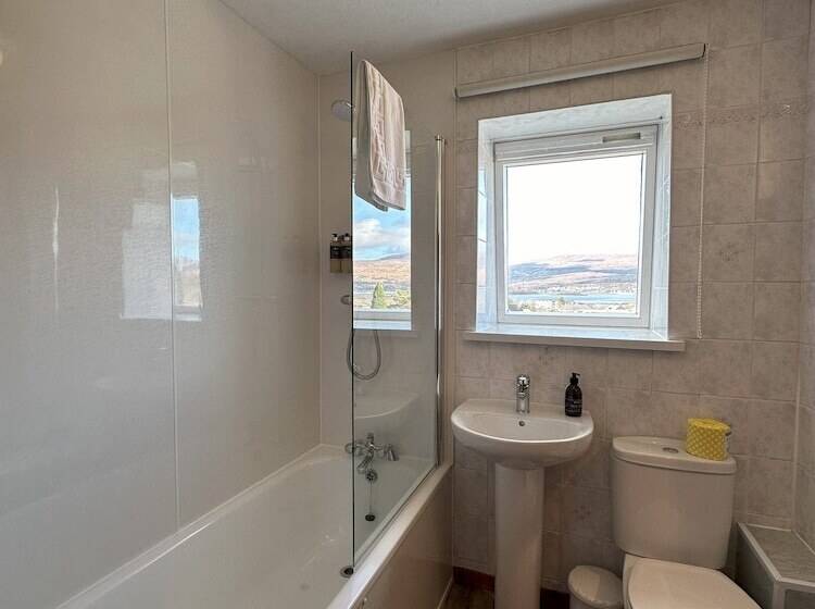 هتل Guisachan Guest House