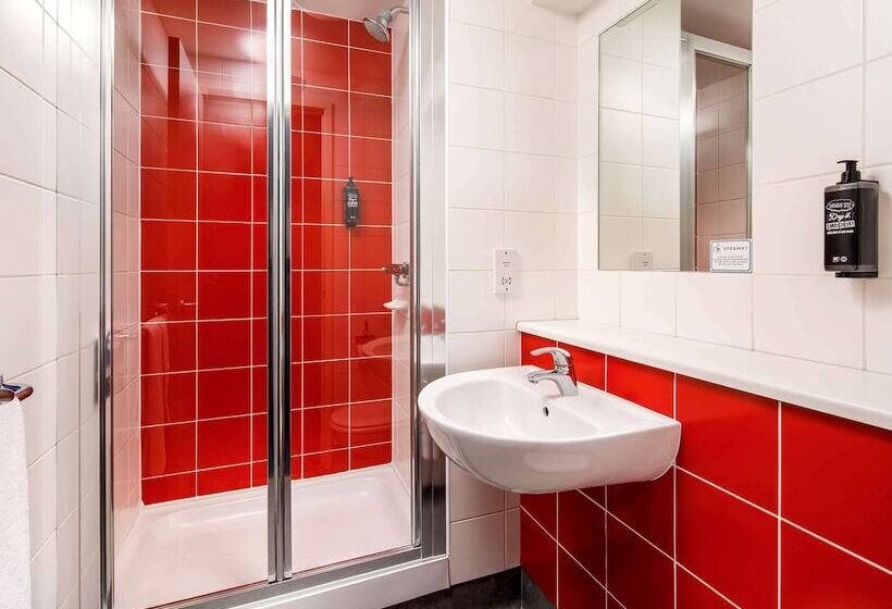 فندق Travelodge Heathrow Terminal 5