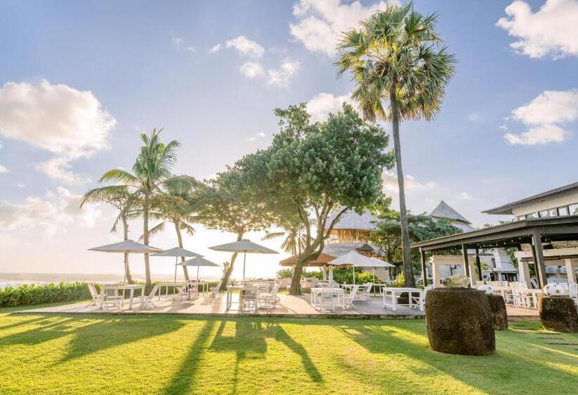 هتل Legong Keraton Beach