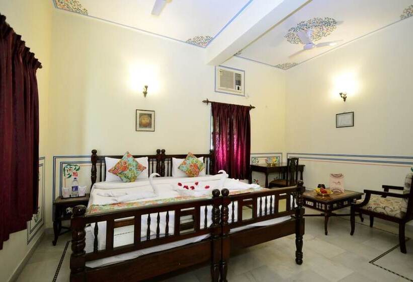 فندق Mahal  Khandela