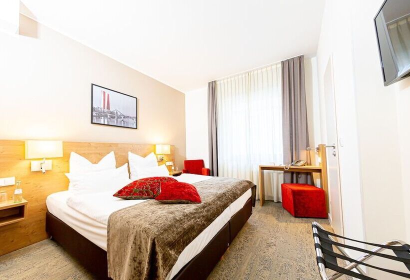 Fotos del hotel Maingau:  8