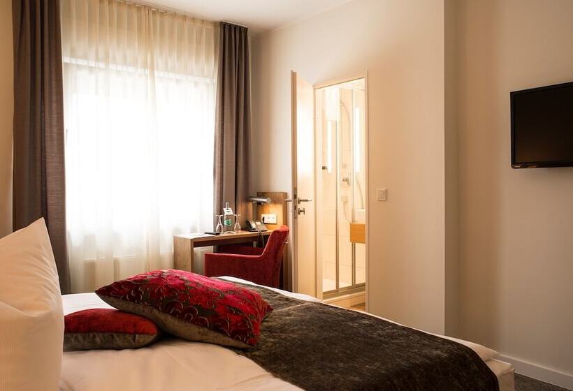 Fotos del hotel Maingau:  5