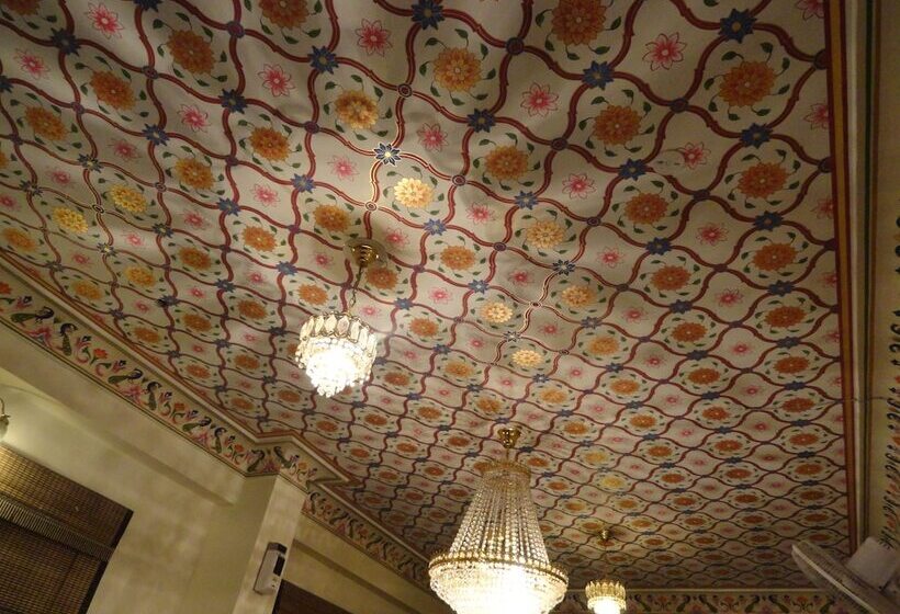 فندق Maya International