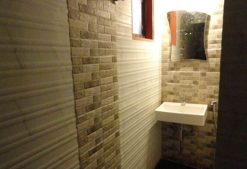 فندق Maya International