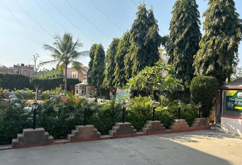 فندق Maya International