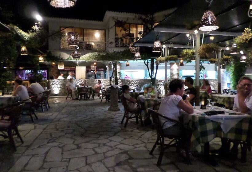 هتل Molfetta Beach