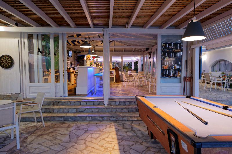 Fotos del hotel Oasis Beach: 1 Fotos del hotel Oasis Beach: 1