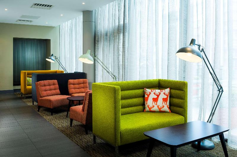هتل Park Inn By Radisson Manchester City Centre