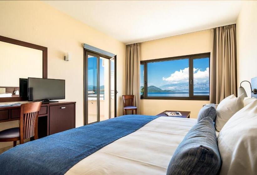 هتل Porto Galini Seaside Resort & Spa