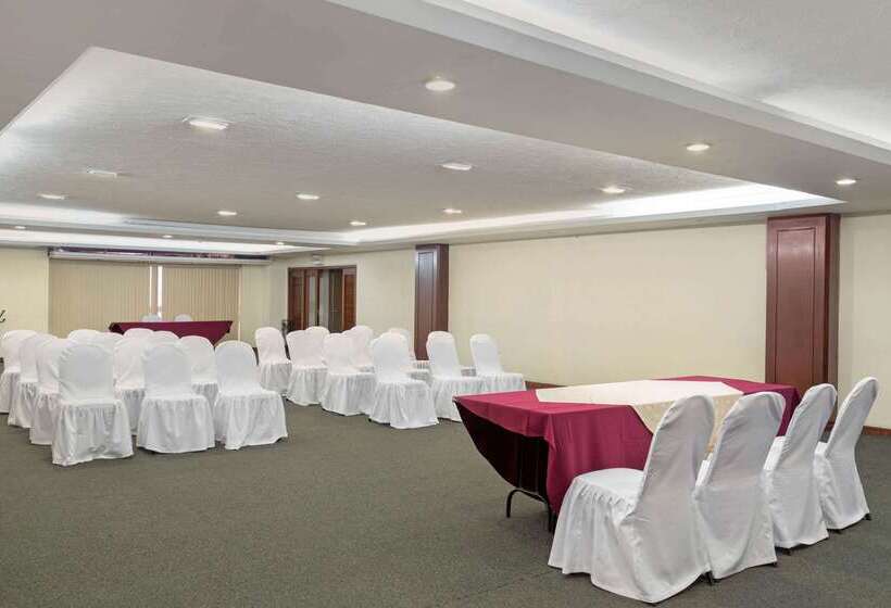 هتل Quality Inn Aguascalientes
