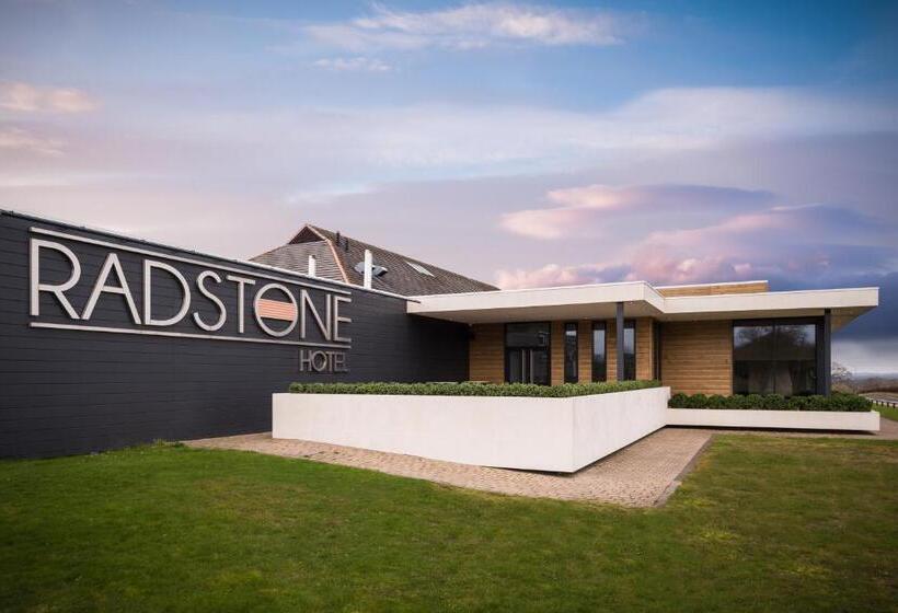 فندق Radstone