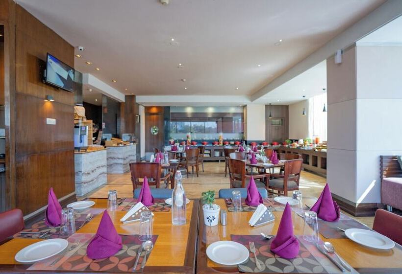 Fotos del hotel Royal Orchid Central Jaipur, Bani Park:  4