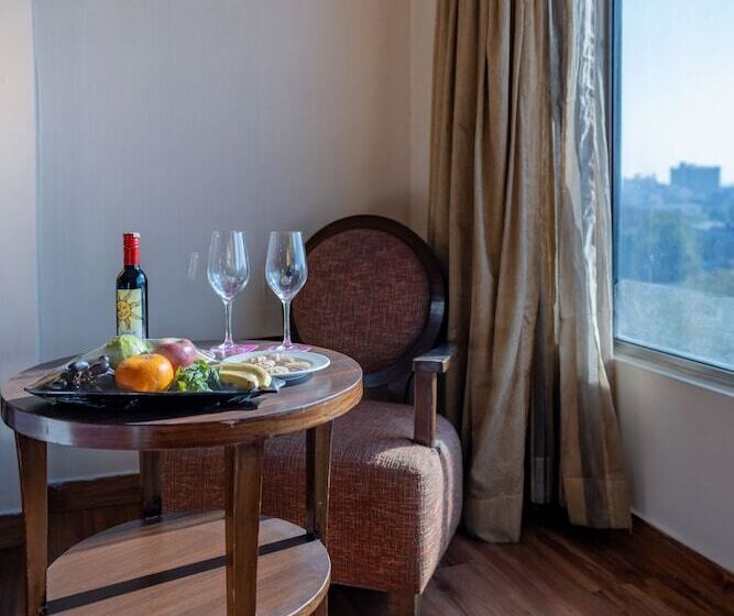 Fotos del hotel Royal Orchid Central Jaipur, Bani Park:  16