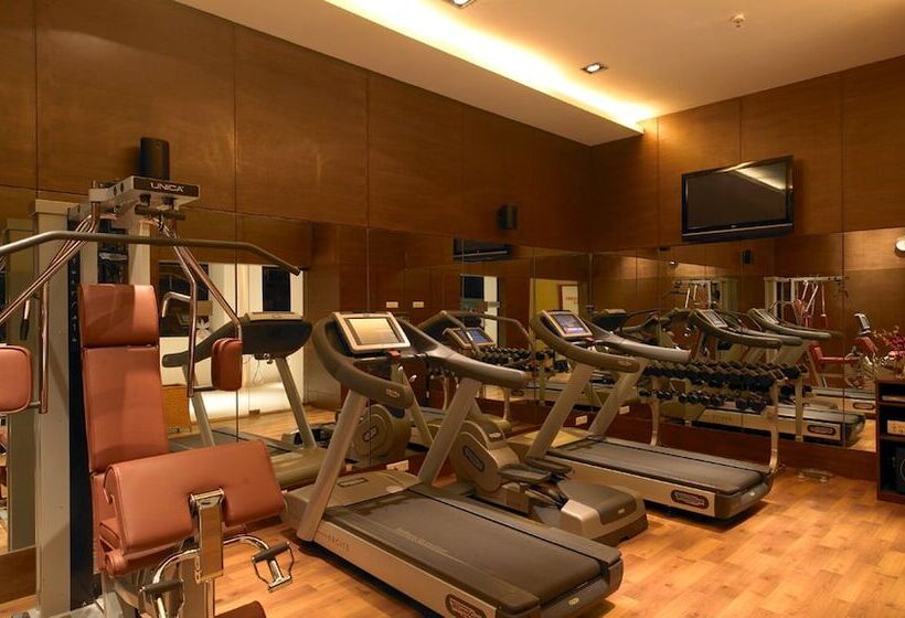 Отель Royal Orchid Central Pune