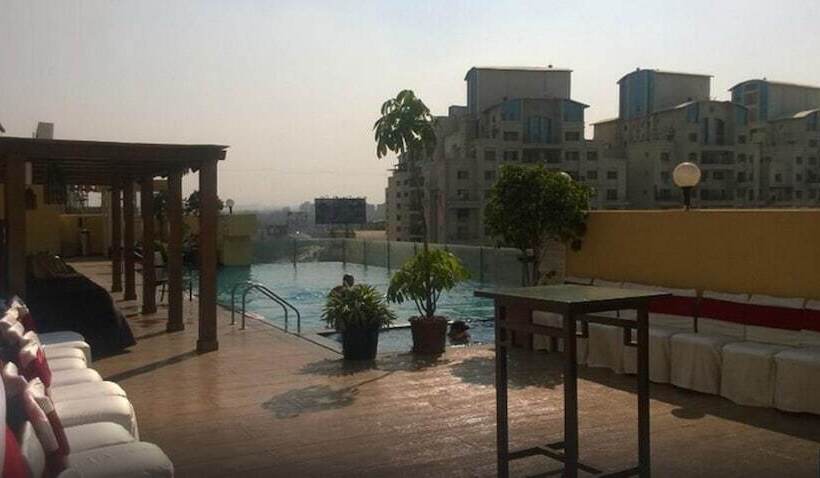 Отель Royal Orchid Central Pune