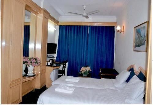 هتل Sagar Residency