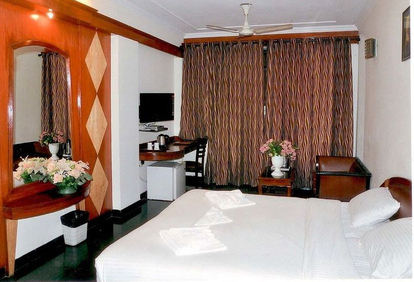 هتل Sagar Residency