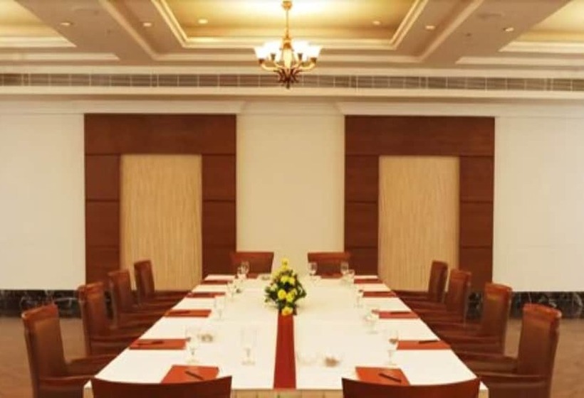 هتل The Accord Metropolitan