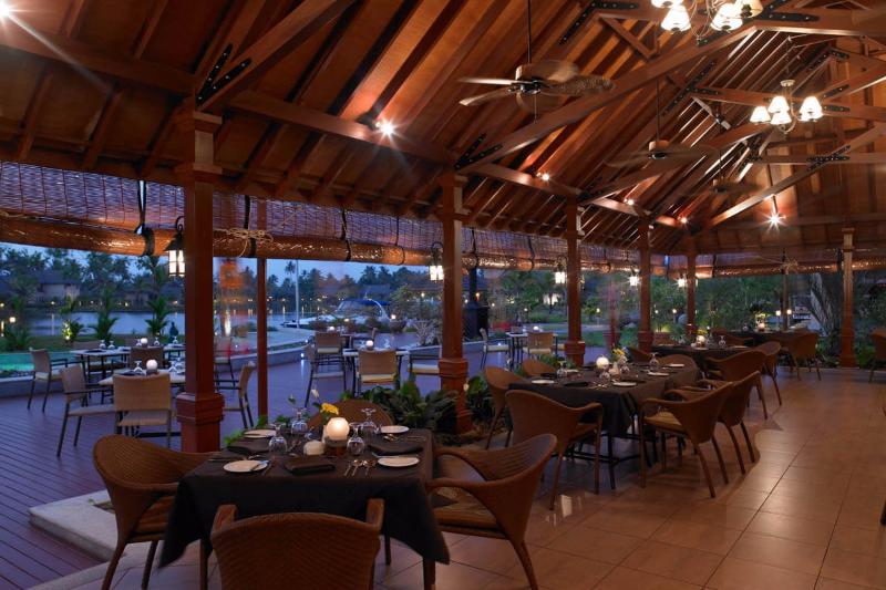 هتل The Zuri Kumarakom  Kerala Resort & Spa