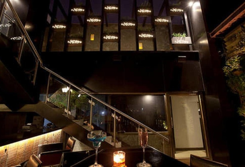 هتل Yogi Executive, Navi Mumbai