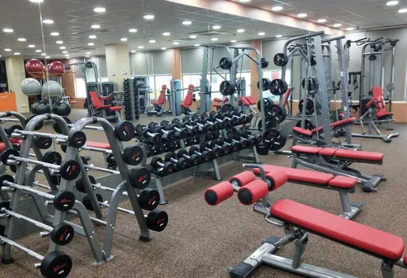 هتل Yogi Executive, Navi Mumbai