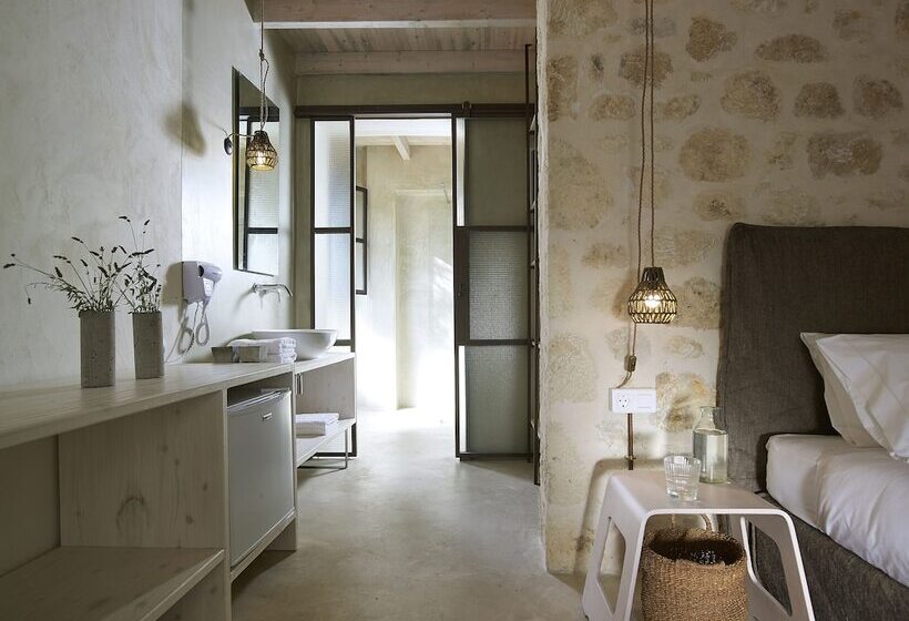 Iridachic Boutique Hotel & Spa