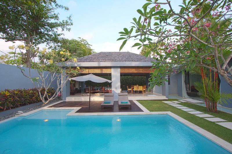 Kembali Villas