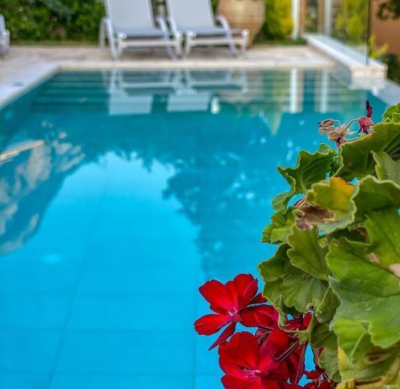 La Riviera Barbati Seaside Apartments & Villas