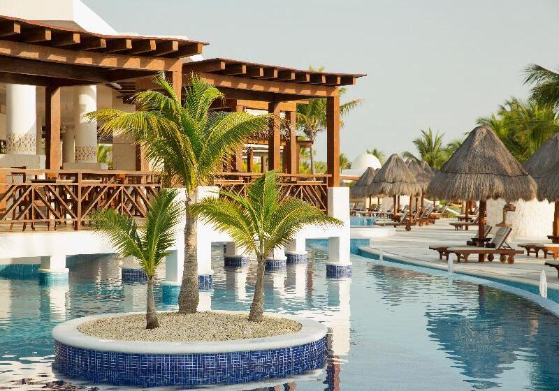 استراحتگاه Excellence Playa Mujeres All Inclusive Adults Only