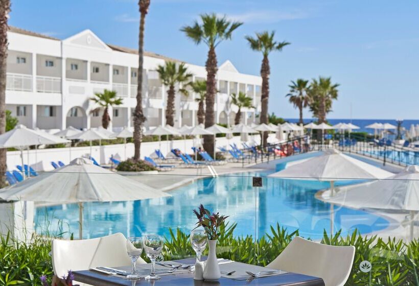 Sandy Beach Resort