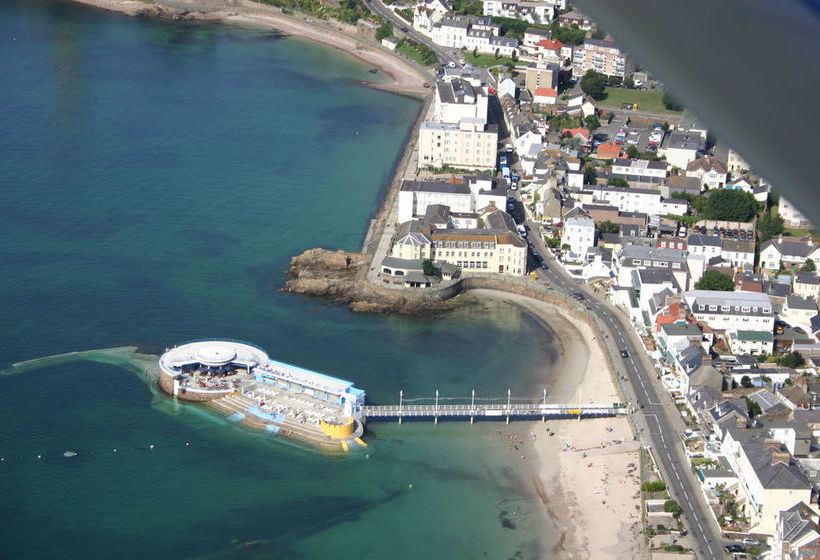 בית מלון כפרי Fort D Auvergne