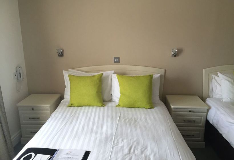 בית מלון כפרי Fort D Auvergne