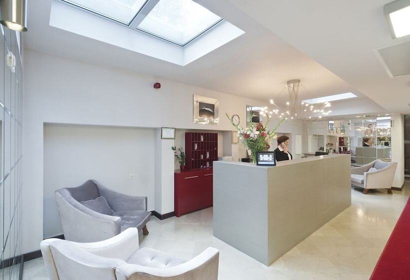 Unicus Krakow Old Town   Destigo Hotels