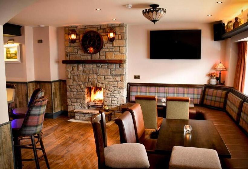 مبيت وإفطار The Leitrim Inn And Blueway Lodge