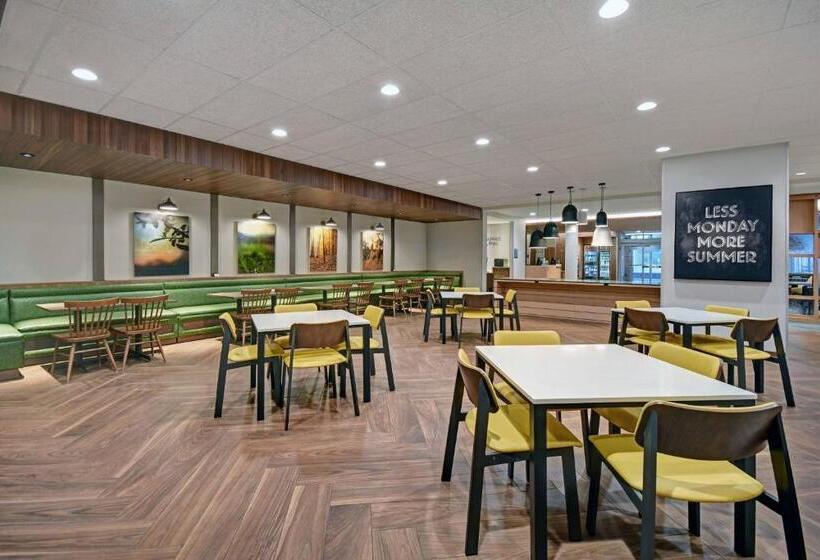Отель Fairfield By Marriott Inn & Suites Mansfield
