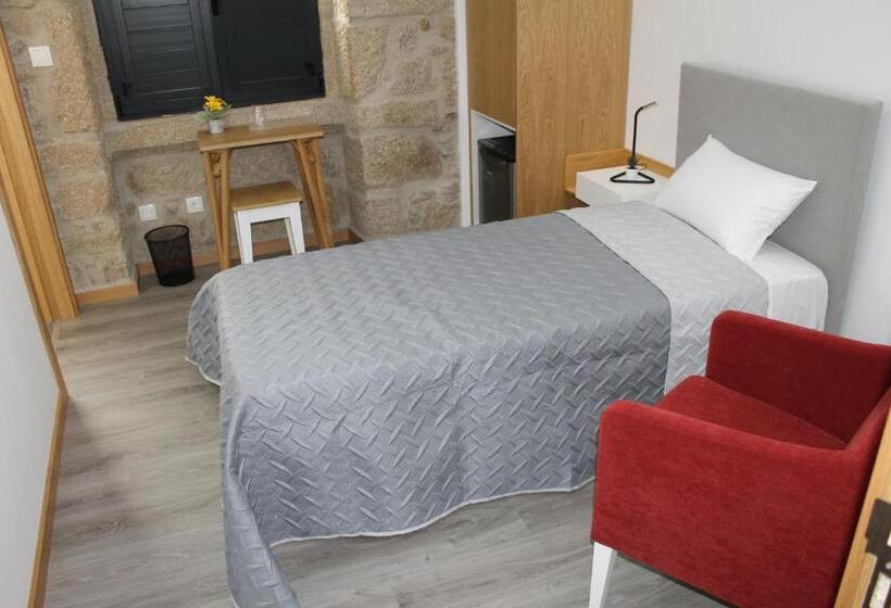 펜션 Alojamento Girassol   Guest House   Quarto Com Casa De Banho Privativa