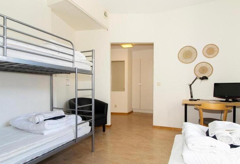 هاستل Härnösands Folkhögskolas Bed & Breakfast